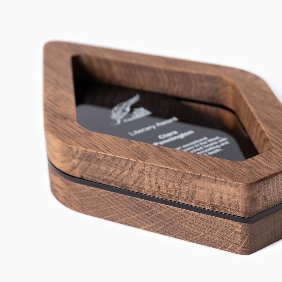 Natural Oak Diamond Award