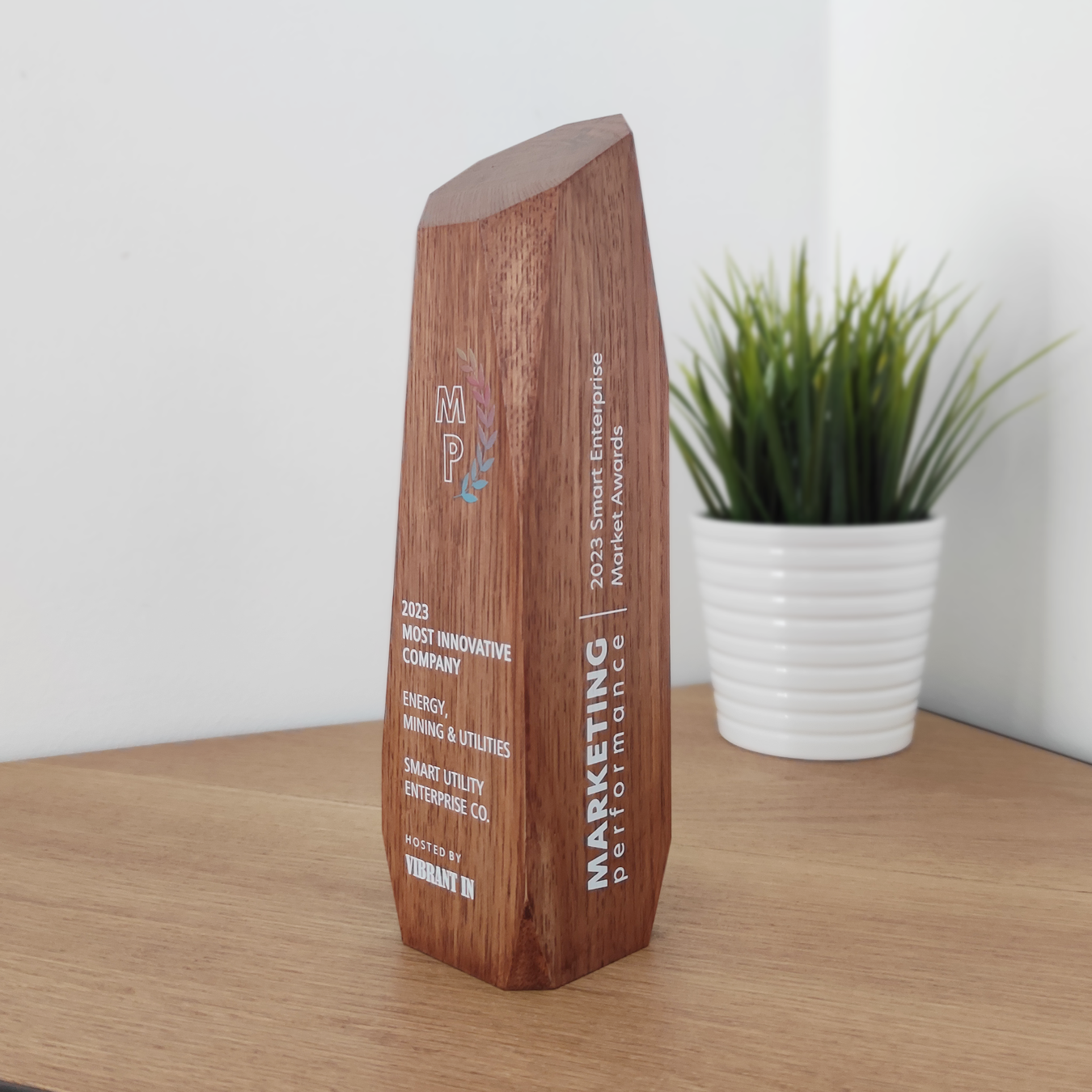 Custom Oak Award